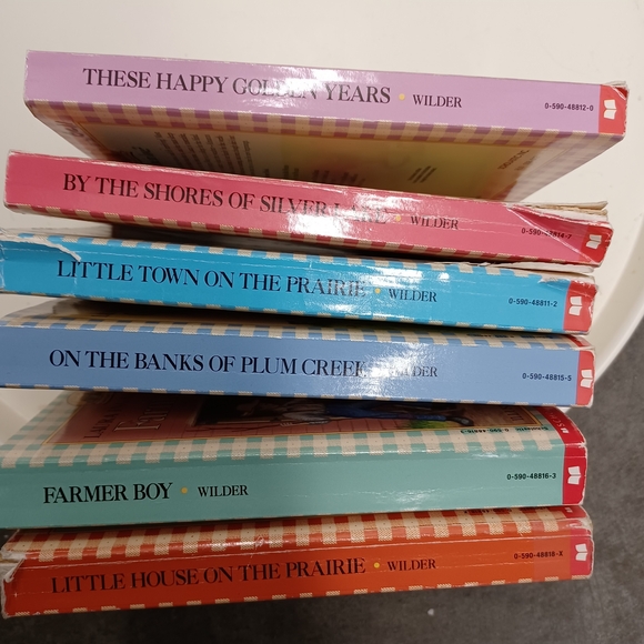 Book Set - Multicolor - Picture 2 of 4